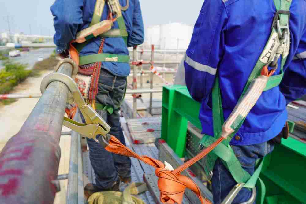 construction fall protection safety gear equipment to prevent accidents and injuries on construction site